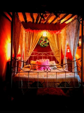 Room in Lodge - Romantic getaway to Cuenca at La Quinta de Malu